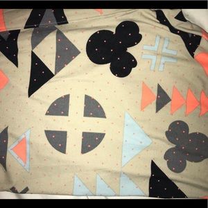 NEW LuLaRoe TC Leggings Geometric Minnie Tan Blk